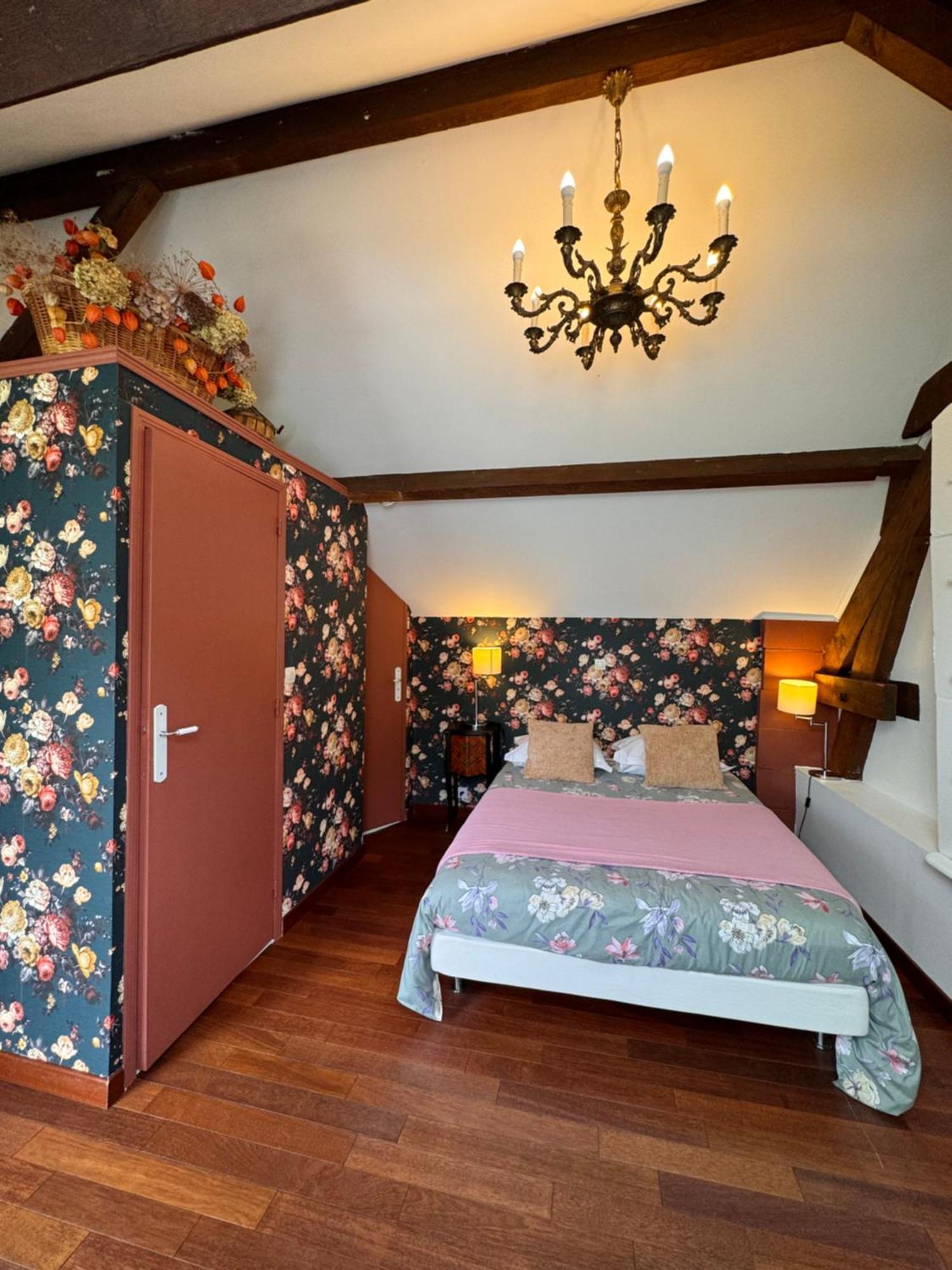 La Niche Hotel Richebourg  Luaran gambar