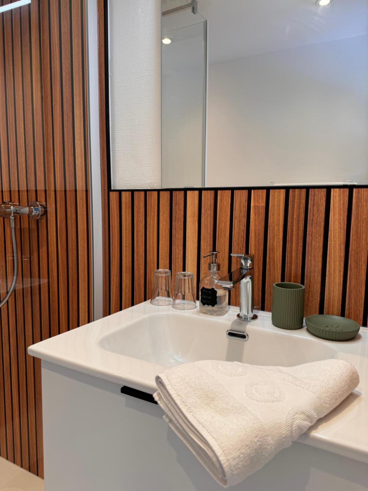 La Niche Hotel Richebourg  Luaran gambar