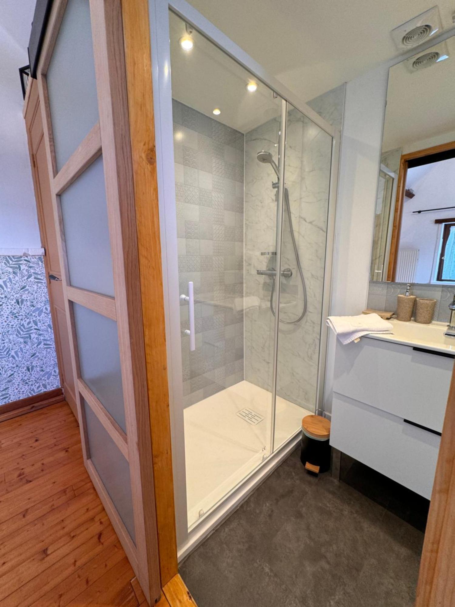 La Niche Hotel Richebourg  Luaran gambar