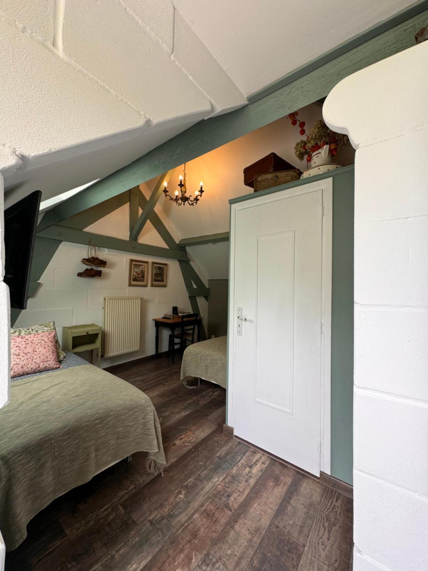 La Niche Hotel Richebourg  Luaran gambar