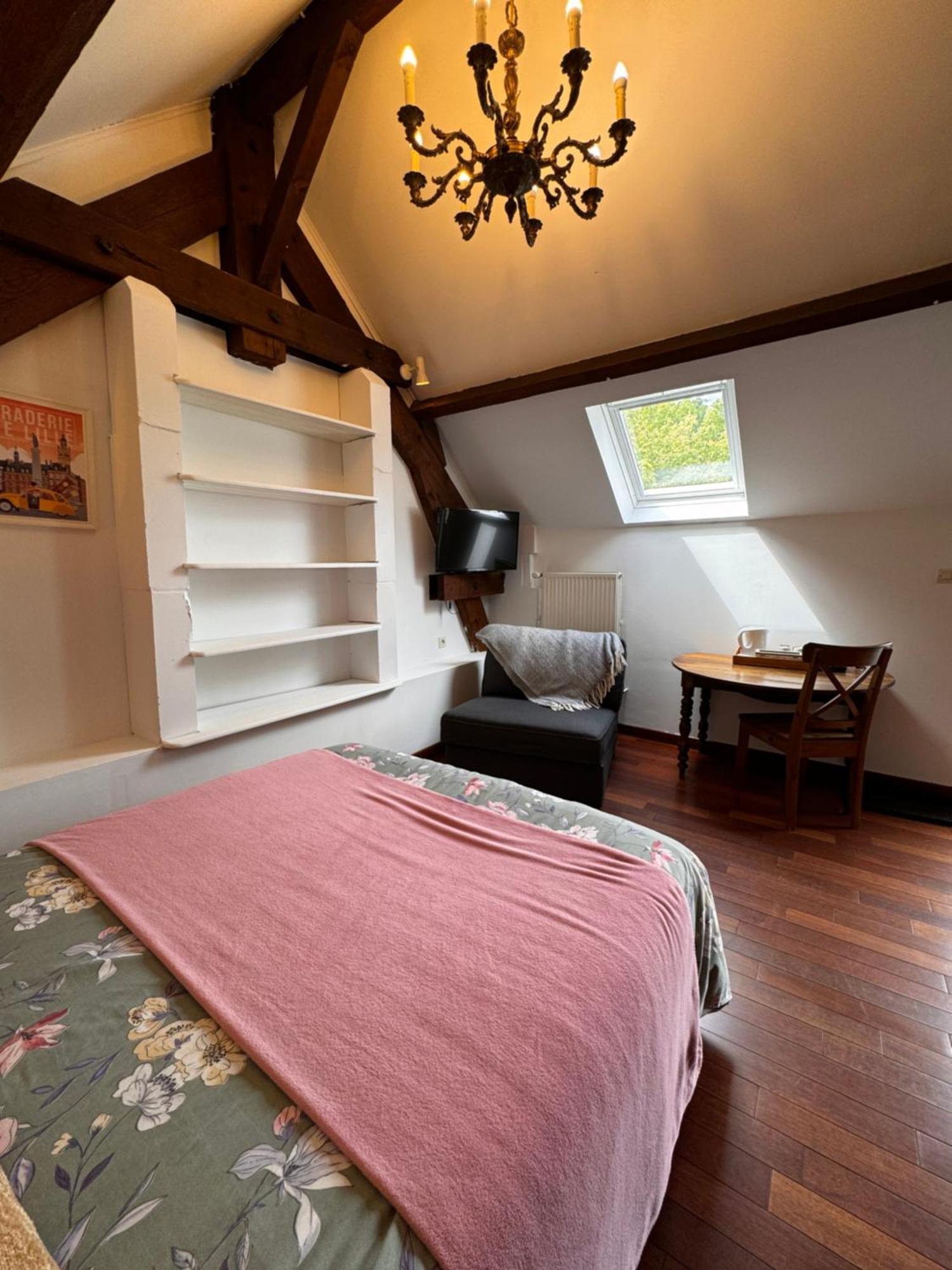 La Niche Hotel Richebourg  Luaran gambar